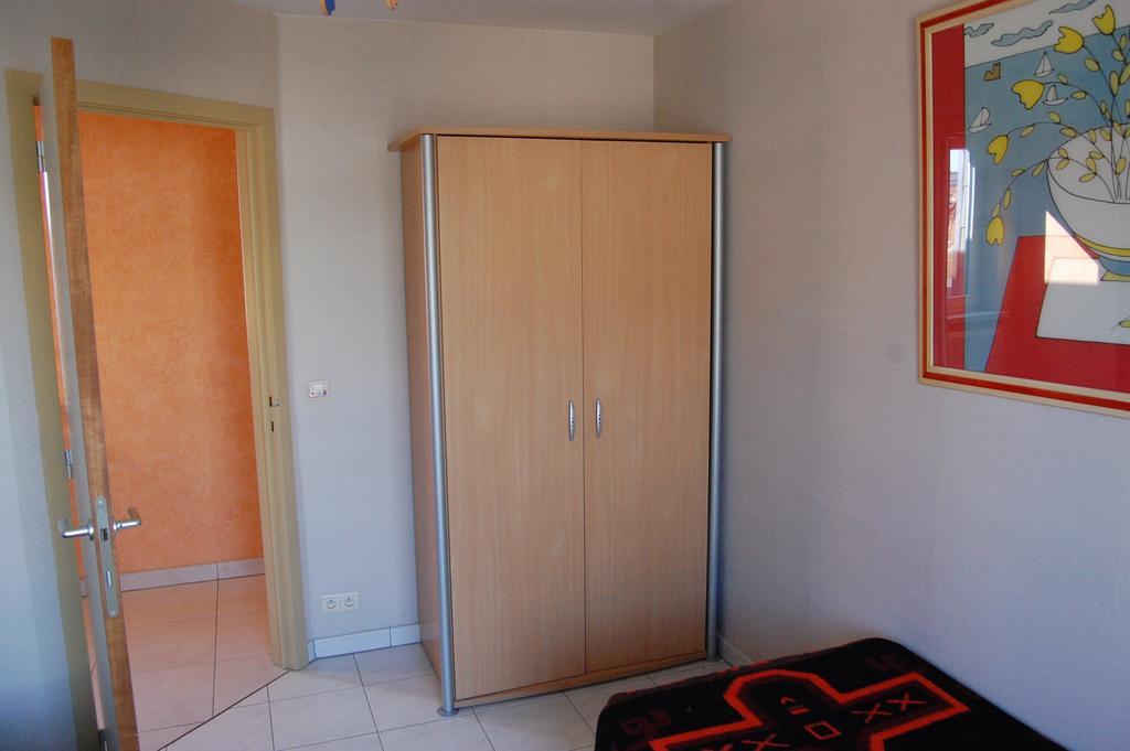 Westhoek Apartments De Panne Room photo